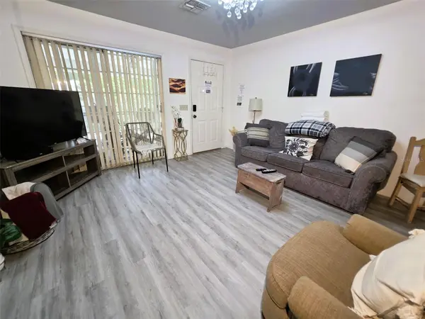 2210 VISTA DEL SOL CONDO #520, Lutz, FL 33558