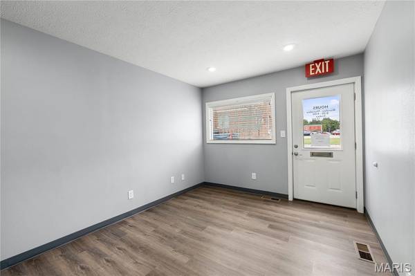 118 W Ryder ST, Litchfield, IL 62056