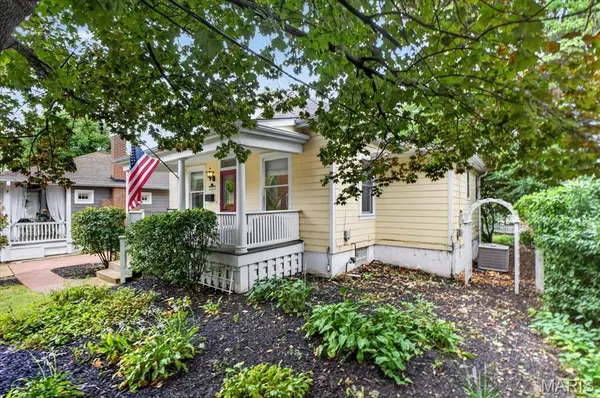729 Atalanta AVE, St Louis, MO 63119