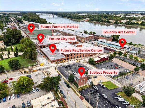 424 N 2nd ST, St Charles, MO 63301