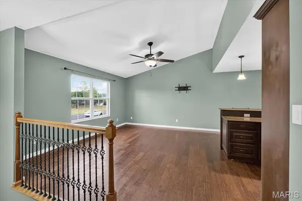 823 Old Theater DR, Vandalia, IL 62471