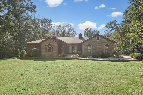 8539 Beaucoup Township RD, Ashley, IL 62808