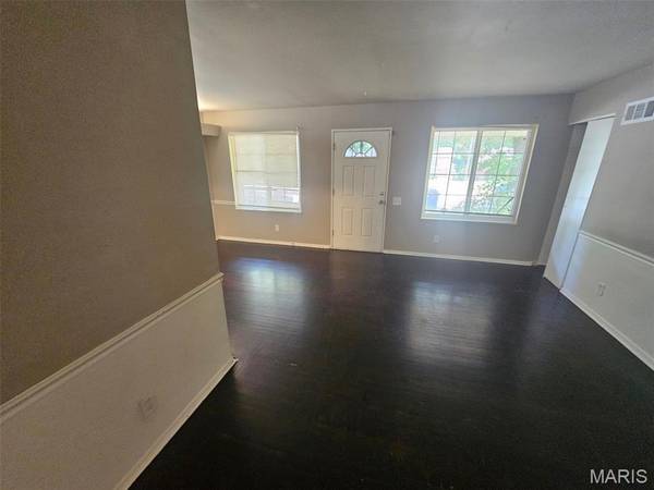 11723 Criterion AVE, St Louis, MO 63138