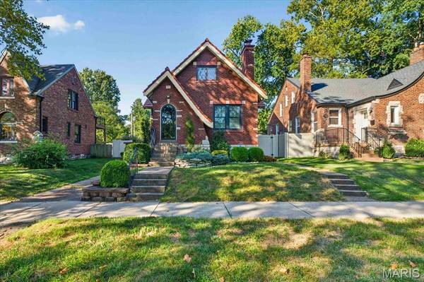 1071 Midland BLVD, St Louis, MO 63130