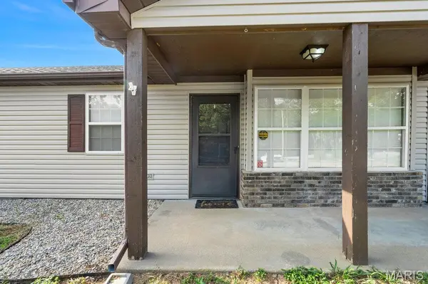 19034 Royal DR, Warrenton, MO 63383