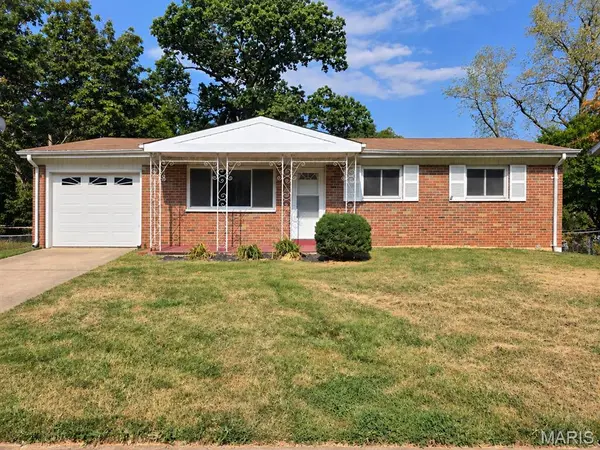 4271 Martyridge DR, St Louis, MO 63129