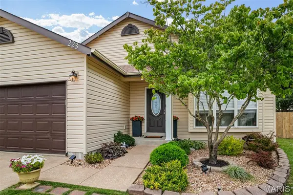 223 Destiny CT, Wentzville, MO 63385