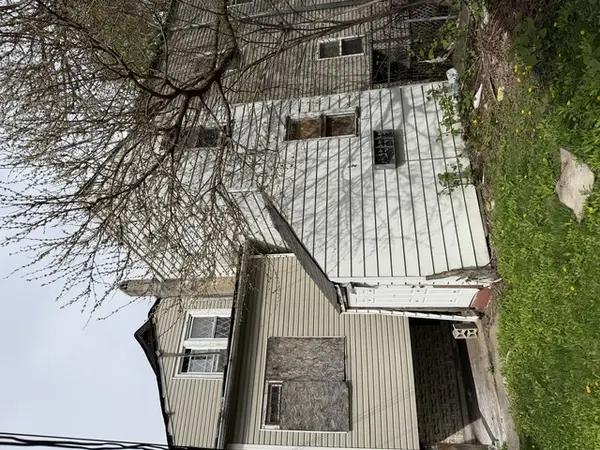 6405 S Eberhart AVE, Chicago, IL 60637