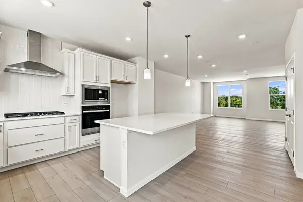 1710 Espacio DR #3005, Naperville, IL 60563