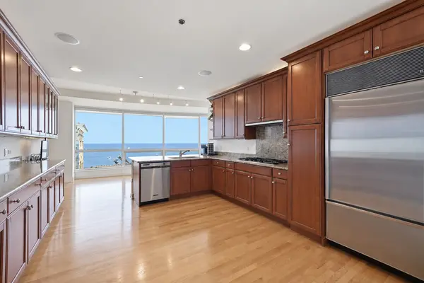 415 E North Water ST #2805, Chicago, IL 60611