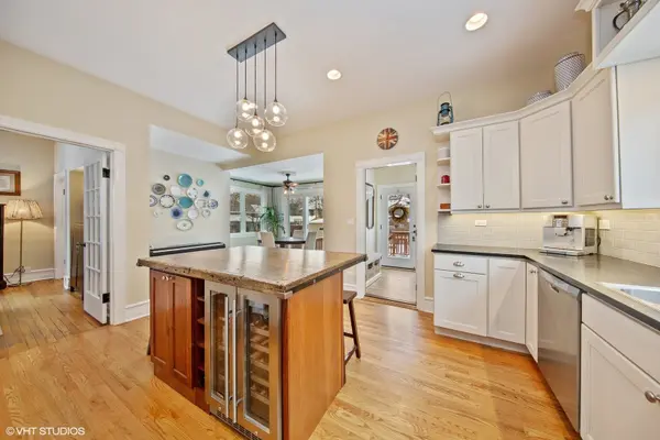 311 S Ridgeland AVE, Oak Park, IL 60302