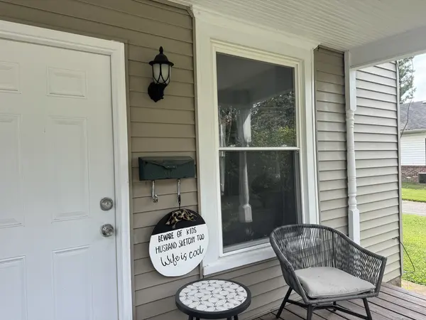 606 E Webster ST, Benton, IL 62812