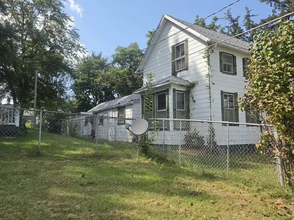1104 2nd ST, Orion, IL 61273