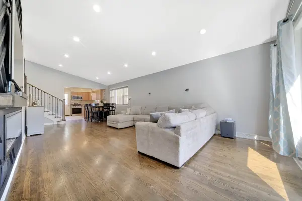 10536 S Kostner AVE, Oak Lawn, IL 60453