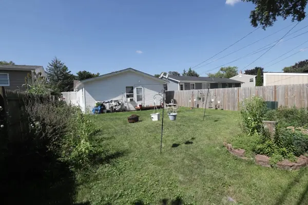1505 Juneway TER, Round Lake Beach, IL 60073