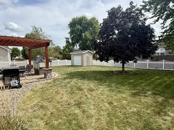 207 Clover ST, Savoy, IL 61874