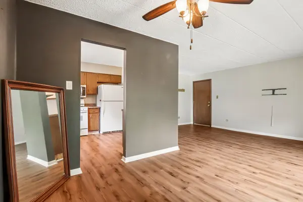 9555 Southwest HWY #1S, Oak Lawn, IL 60453