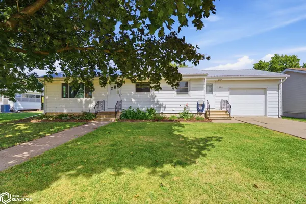 1306 E 2nd ST, Washington, IA 52353