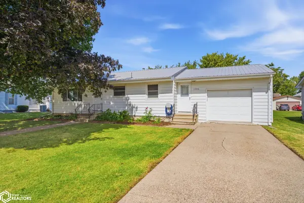 1306 E 2nd ST, Washington, IA 52353