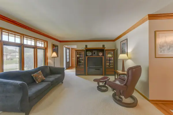 9036 Orchard Drive, Highland, IN 46322