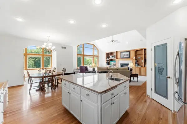 10035 Woodhill BLVD, Lakeville, MN 55044