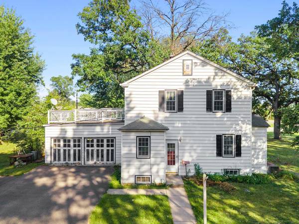 1831 County Road I W, Shoreview, MN 55126