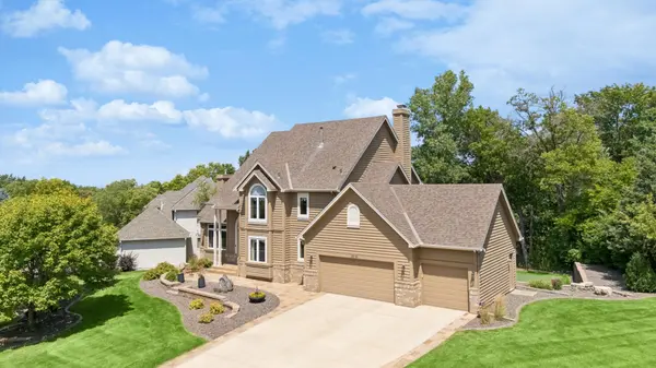 2078 Royale DR, Eagan, MN 55122