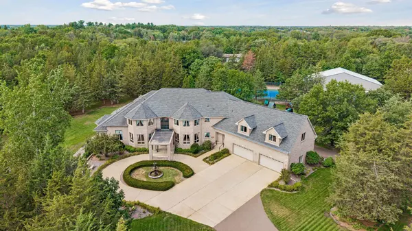 16300 Valley DR NW, Andover, MN 55304
