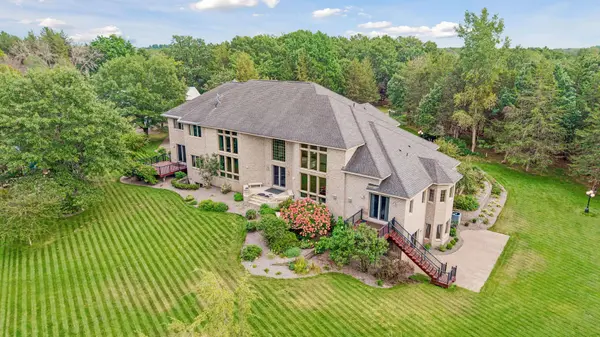 16300 Valley DR NW, Andover, MN 55304