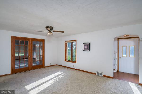 48751 190th ST, Lake Crystal, MN 56055
