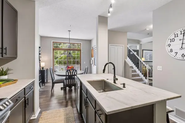 8350 Kimball DR, Eden Prairie, MN 55347