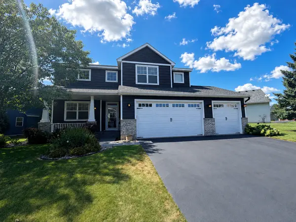 6765 Queensland LN N, Maple Grove, MN 55311