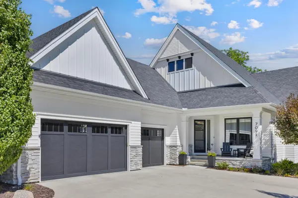 7091 Highland CT, Eden Prairie, MN 55346