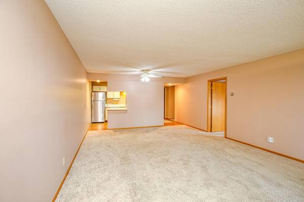 14575 Burma AVE W #201, Rosemount, MN 55068