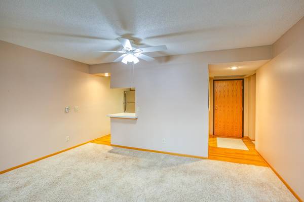 14575 Burma AVE W #201, Rosemount, MN 55068