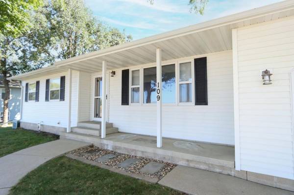 109 Burg AVE, Nicollet, MN 56074