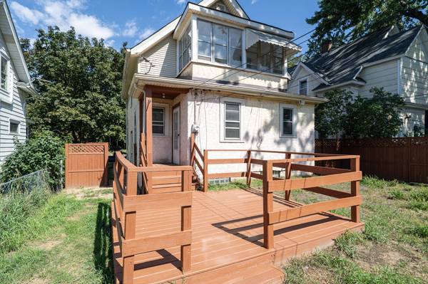 1796 Minnehaha AVE W, Saint Paul, MN 55104