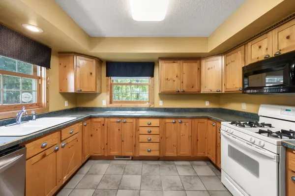 2488 Sunny Acres LN, Saint Croix Falls, WI 54024