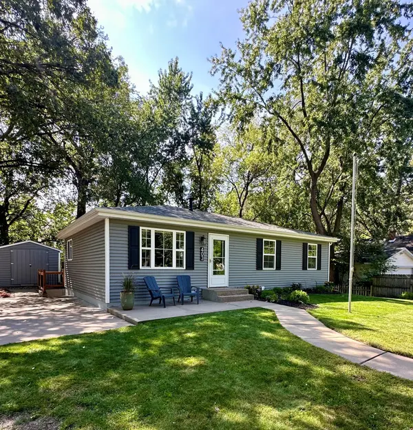 403 Stewart RD, Willernie, MN 55090