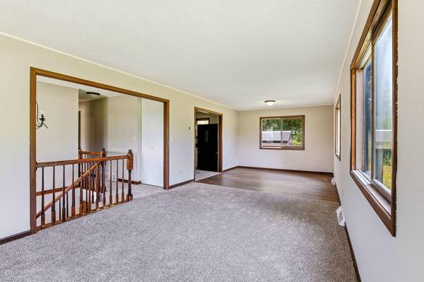 5512 Woodside RD SE, Prior Lake, MN 55372