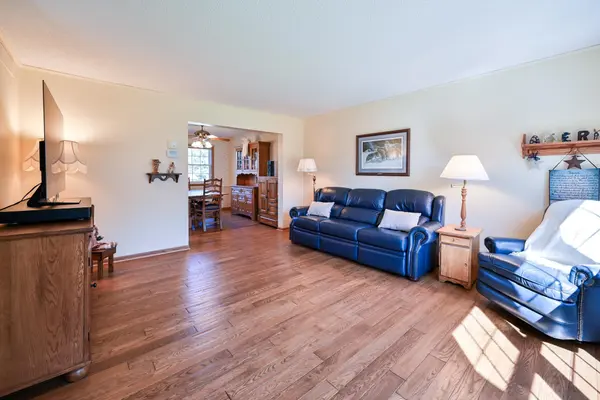 12892 Essex WAY, Apple Valley, MN 55124