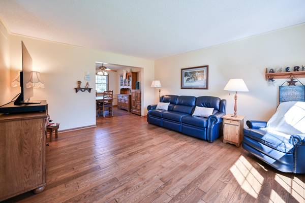 12892 Essex WAY, Apple Valley, MN 55124