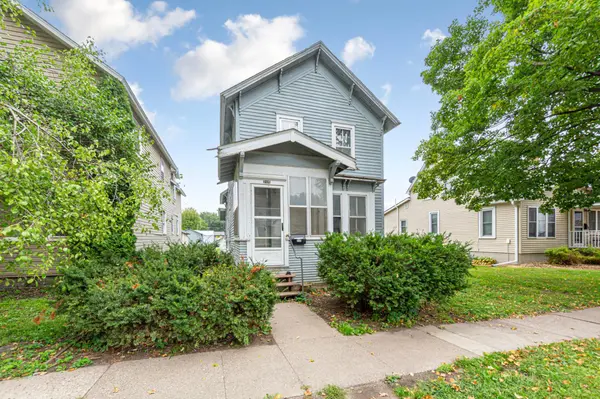 215 2nd ST S, Waterville, MN 56096