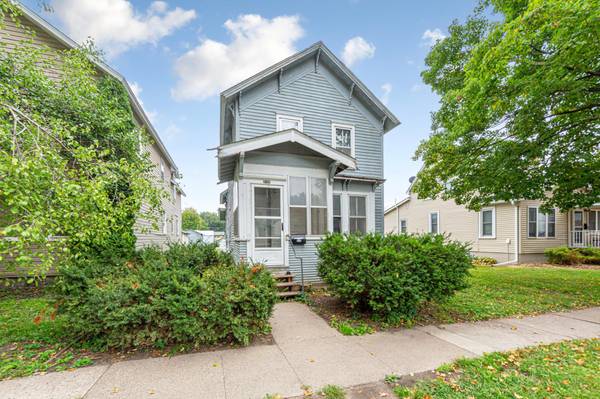 215 2nd ST S, Waterville, MN 56096