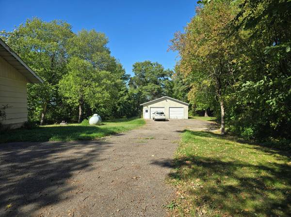 4424 192nd ST, South Haven, MN 55382