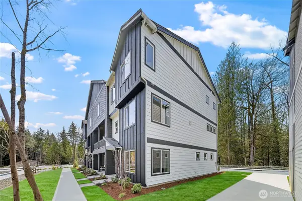 22901 SE Cascara ST, Black Diamond, WA 98010