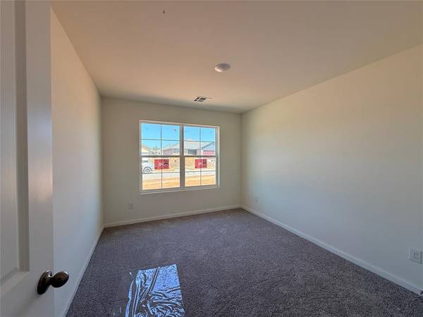 21224 SE 32nd ST, Harrah, OK 73045