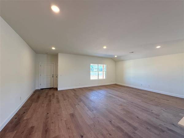 21240 SE 31st ST, Harrah, OK 73045