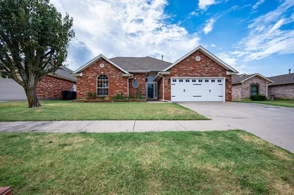 620 SW 154th PL, Oklahoma City, OK 73170