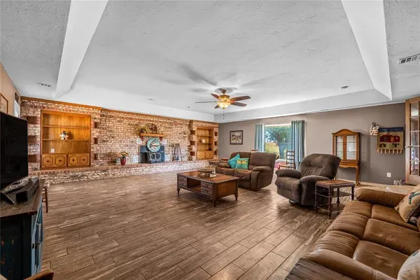 30110 County Road 1240 RD, Pocasset, OK 73079